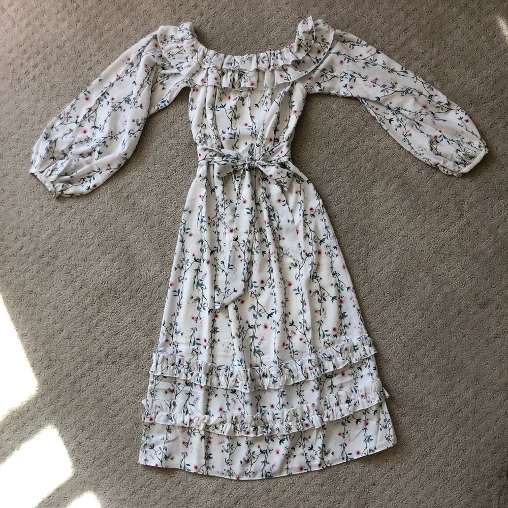 NWOT off the shoulder floral boho dress